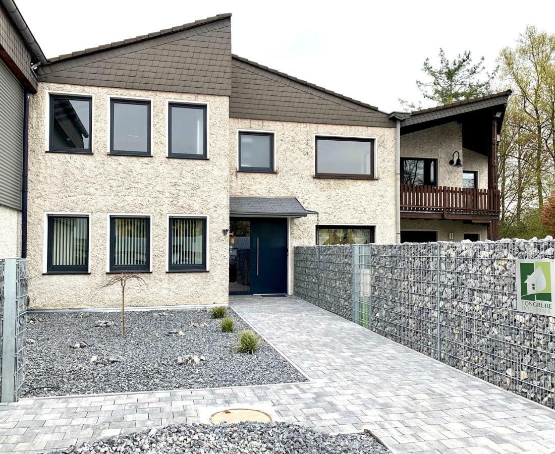Besotel Erkrath- Schicke Fewo Oder Apartments Zentral Naehe Bahnhof Und Autobahn Im Neandertal Mit Glasfaser Wlan Und Freies Parken Экстерьер фото