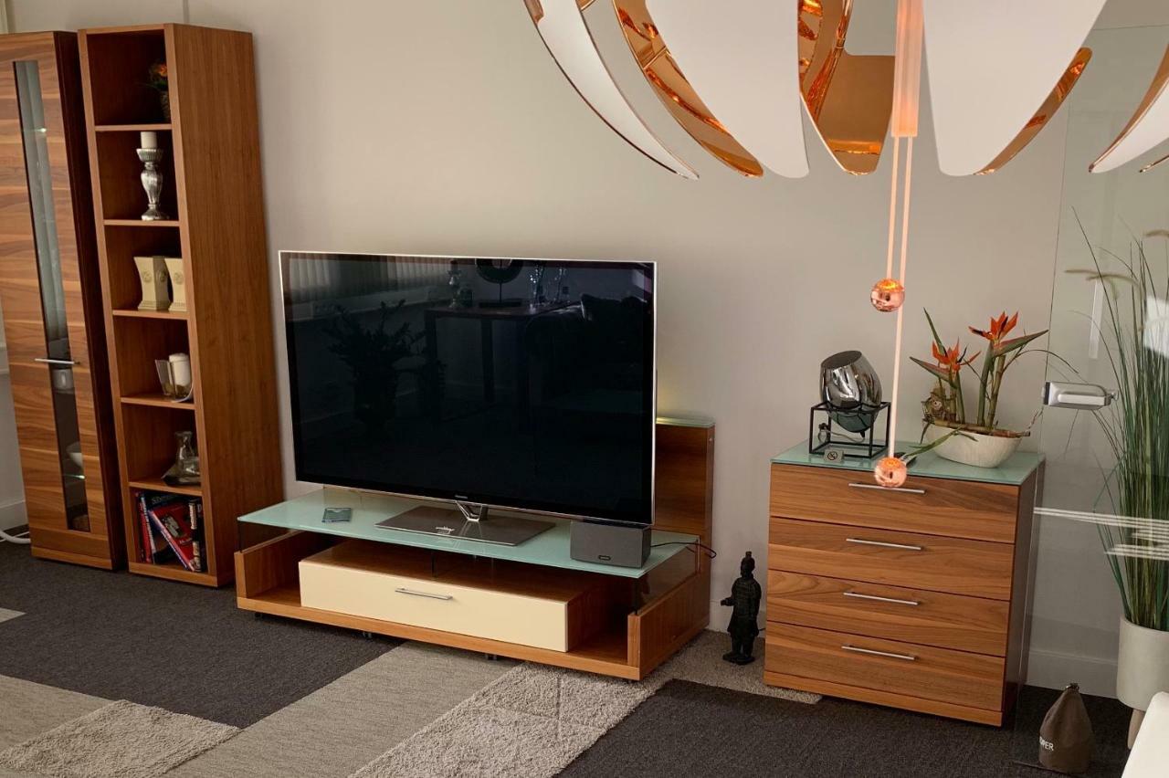Besotel Erkrath- Schicke Fewo Oder Apartments Zentral Naehe Bahnhof Und Autobahn Im Neandertal Mit Glasfaser Wlan Und Freies Parken Экстерьер фото